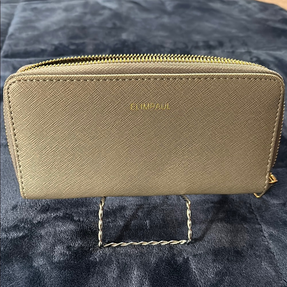 Elimpaul Gray Zippered Wallet NWOT